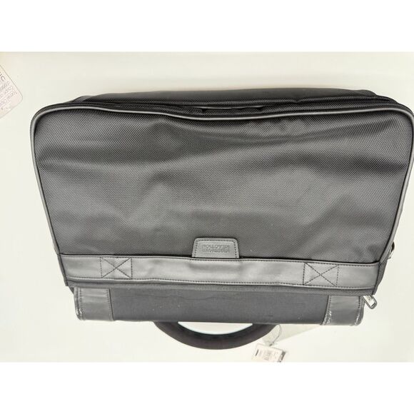 KENNETH COLE REACTION, BLACK MESSENGER/LAPTOP WORK BRIEFCASE BAG - Picture 10 of 15